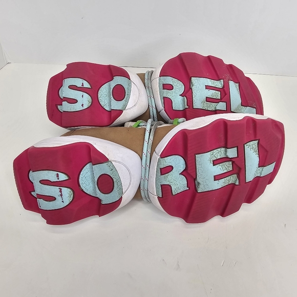 Sorel Women's Size 7 Kinetic Impact Lace Fashion Sneakers White w/Green. - Picture 12 of 15